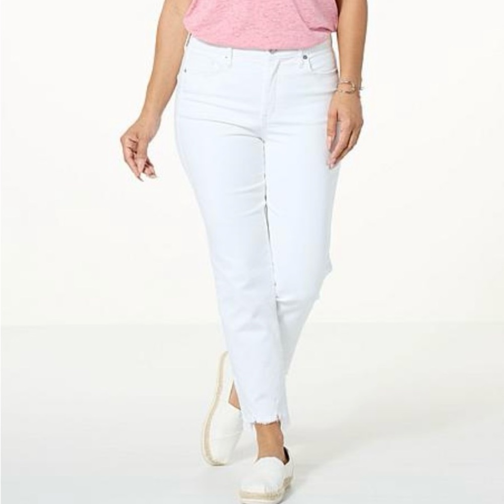 Jessica Simpson High-Rise Slim Straight Jean/Size 30